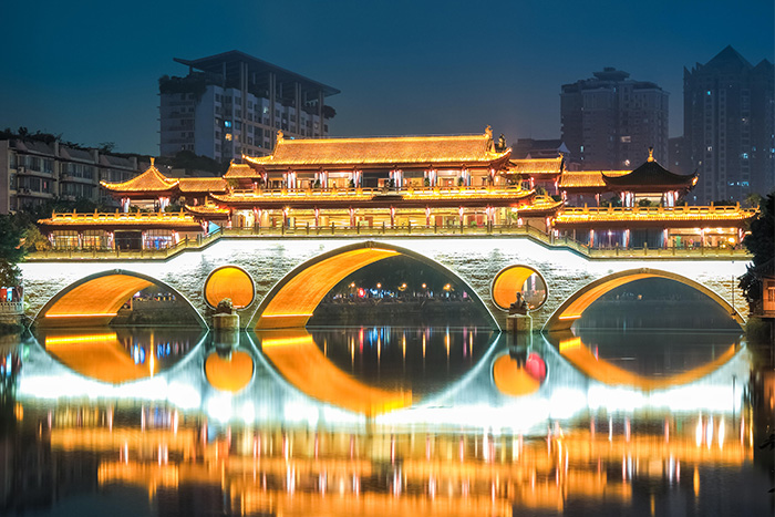 古建筑應該如何進(jìn)行保護性亮化工程？