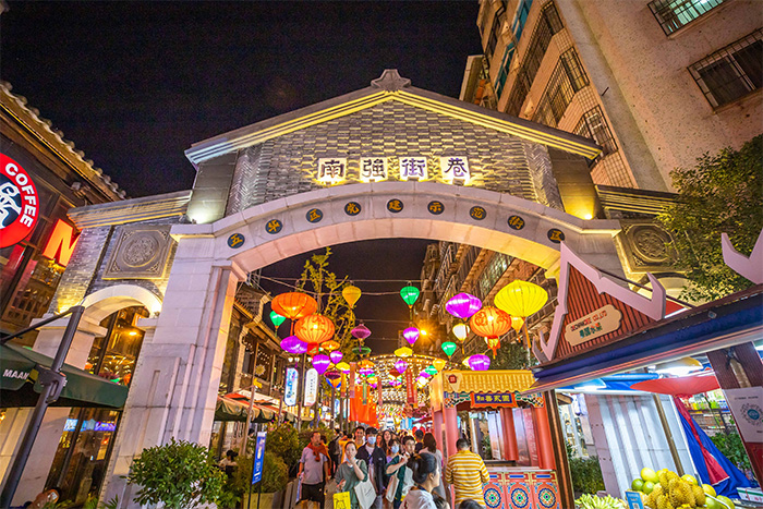 想要提升夜經(jīng)濟，你知道夜市燈光亮化應該怎么做嗎？
