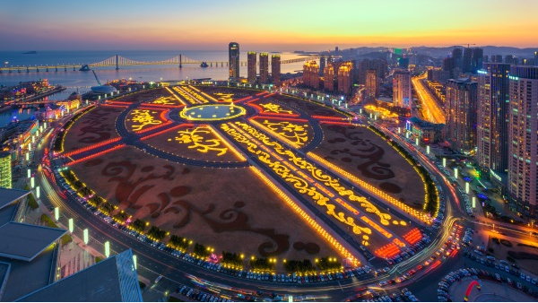 廣場(chǎng)夜景亮化工程帶來(lái)的作用和價(jià)值