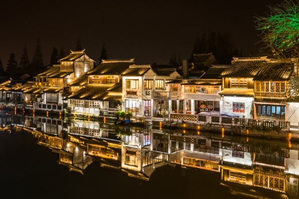 景觀(guān)亮化工程具有十分重要的意義