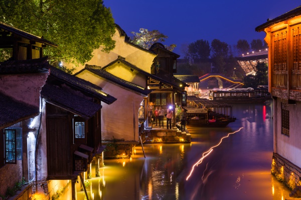 關(guān)于景觀(guān)亮化工程中不同場(chǎng)景照明手法介紹