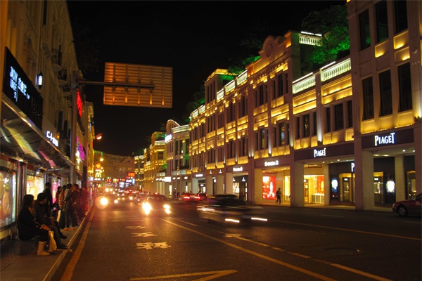 如何做好一個(gè)好的商業(yè)街夜景照明設計？
