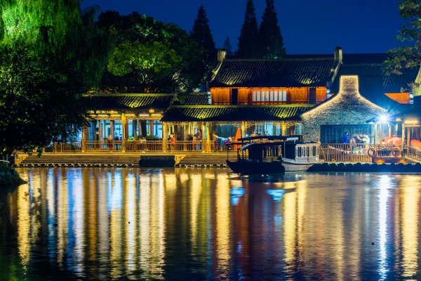 旅游景區夜景照明展現夜晚不一樣的風(fēng)光