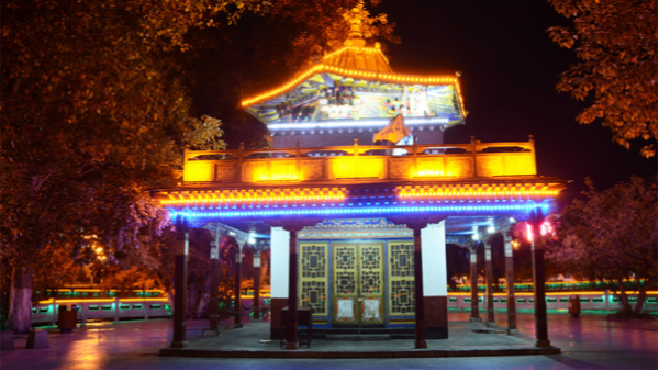 建筑夜景亮化設計滿(mǎn)足人們視覺(jué)需求