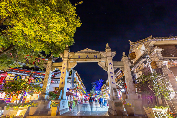 商業(yè)街景觀(guān)亮化設計