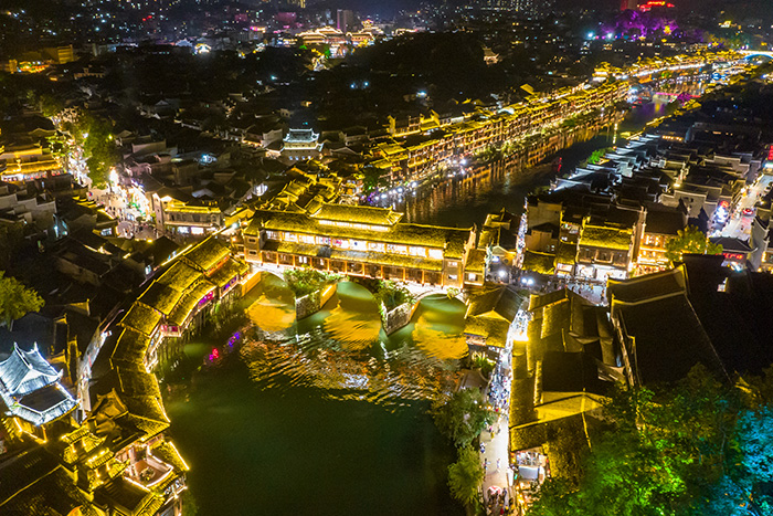 景區淡季不淡！文旅亮化工程如何創(chuàng  )造夜間消費新場(chǎng)景