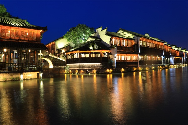 景觀(guān)亮化工程對城市建設的意義