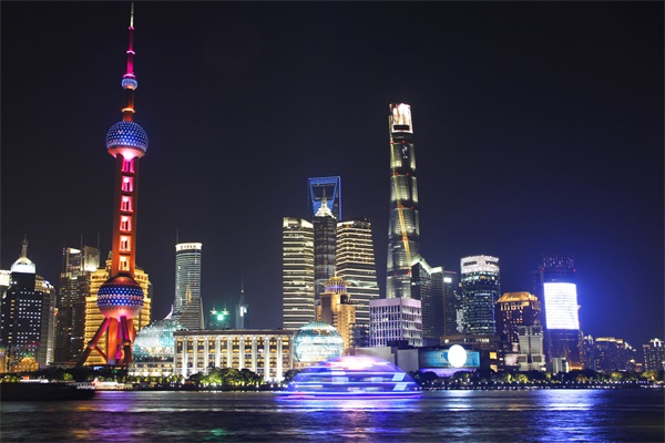 城市led燈光設計需要符合三個(gè)原則