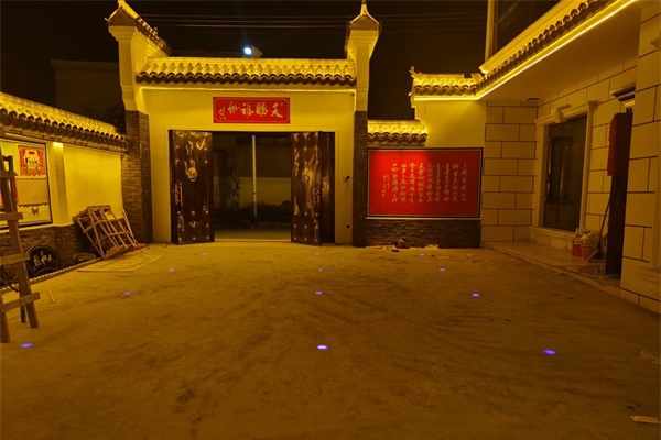 駐馬店新蔡縣農村別墅樓體亮化工程效果